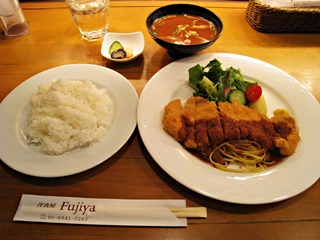 本日のランチ(三重産豚ロースカツレツ　パスタ添え)