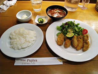 的矢産 カキフライ定食