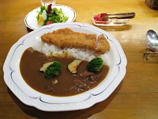 白金豚 特製カツカレー