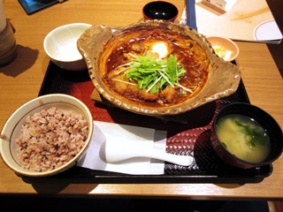 チキン味噌かつ煮定食