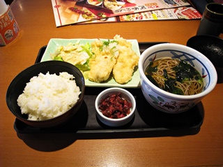 日替り定食(ふわふわ鶏天ねぎ塩おろし・ミニ温そば)