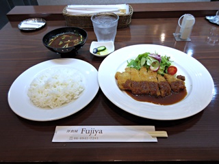 本日のランチ(三重産豚ロースカツレツ)