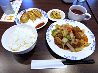 黒酢豚定食