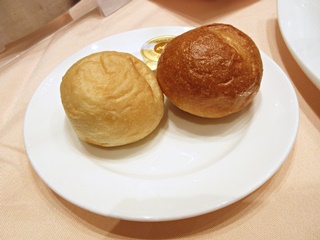 【パンとバター】