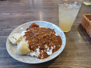 ７日間煮込んだカレー・飲み物セット