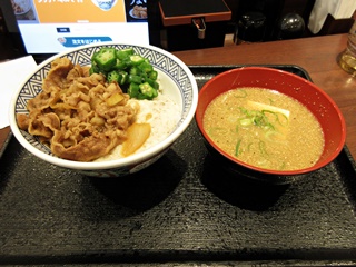 牛麦とろ丼(並)・冷汁