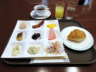 朝食バイキング