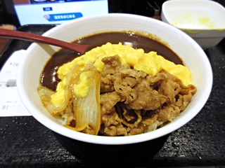 牛オム黒カレー