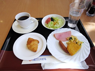 朝食バイキング