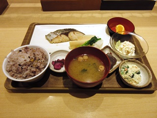 鰆の西京焼と春野菜添え定食