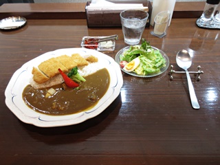 白金豚 特製カツカレー