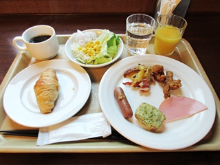 バイキング朝食