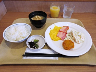 バイキング朝食