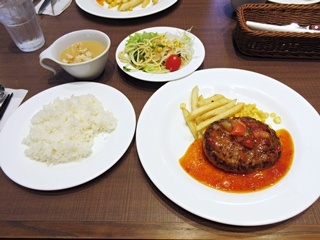 日替りランチＢセット(ハンバーグ～さわやかトマトソース～)