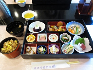 幕の内「すみれ」～宙～