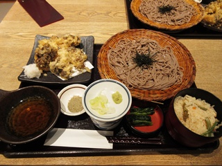 黒舞茸天ざるそば定食