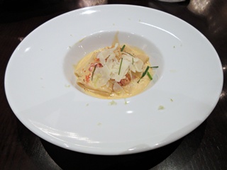 パッケリ、ウニのクリームソース