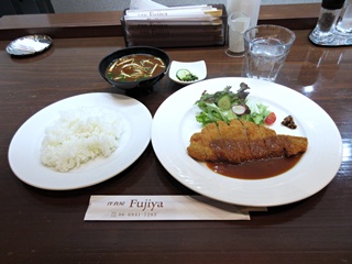 本日のランチ(三重産豚ロースカツレツ)