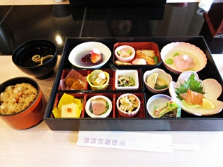 幕の内「すみれ」～花～