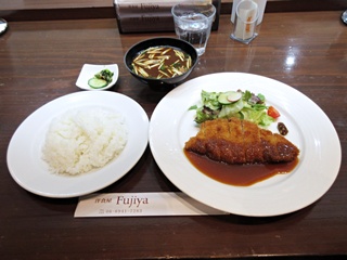 本日のランチ(三重産豚ロースカツレツ)