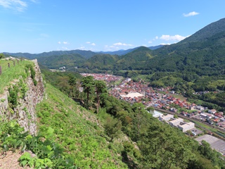 本丸・三十間台からの城下町