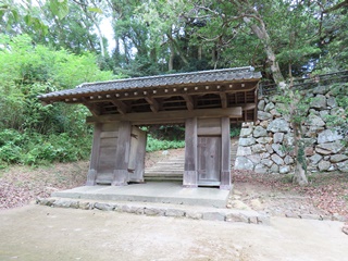 旧浜田県庁表門