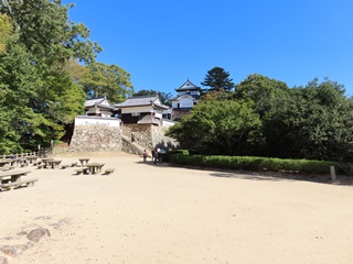 二の丸から見た本丸