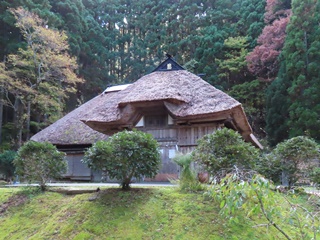 男鹿真山伝承館