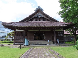 講堂