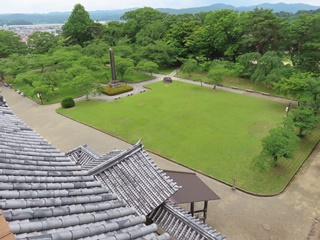 天守から見た本丸