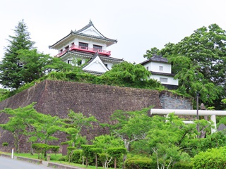 涌谷城全景