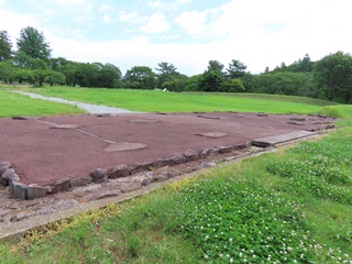 政庁南門跡