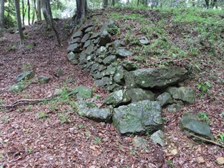 三の丸付近・破城の痕跡