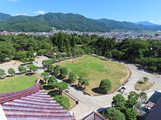 天守から見た本丸全景