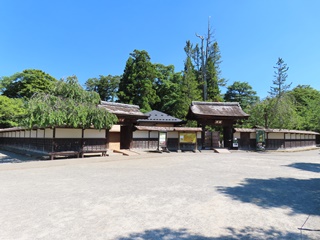 麟閣全景