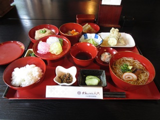 大門素麺と伝承料理(恋茜)