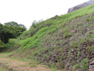 本丸下南面大石垣