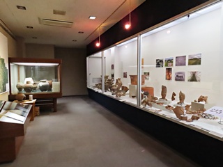 須賀川市立博物館・展示室