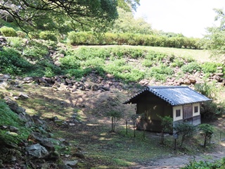 二の丸東側石垣