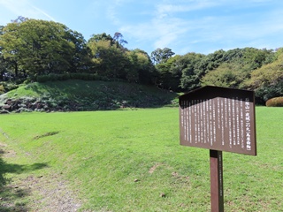 二の丸(馬屋曲輪)