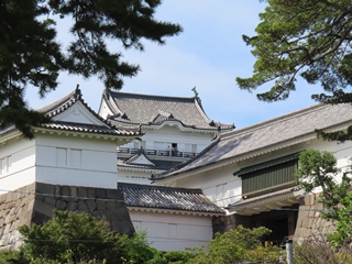 常盤木門・天守