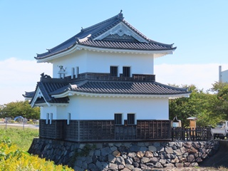 蟠龍櫓(水門総合管理所)