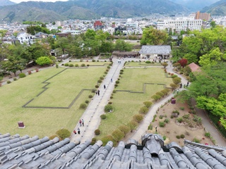 天守から見た本丸御殿跡