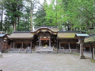 幣拝殿